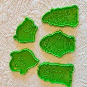 General Mills Halloween Vampire, Mummy, Ghost, Witch, Bat & Cat Cookie Cutters